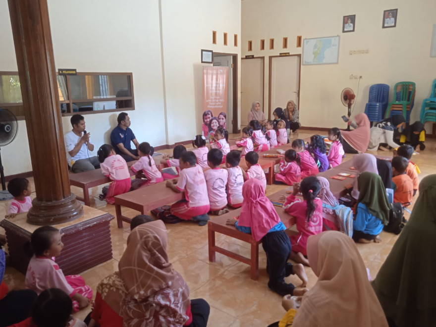 Album : LOMBA MEWARNAI DI AULA DESA POHTIM YINGKAT PAUD TK
